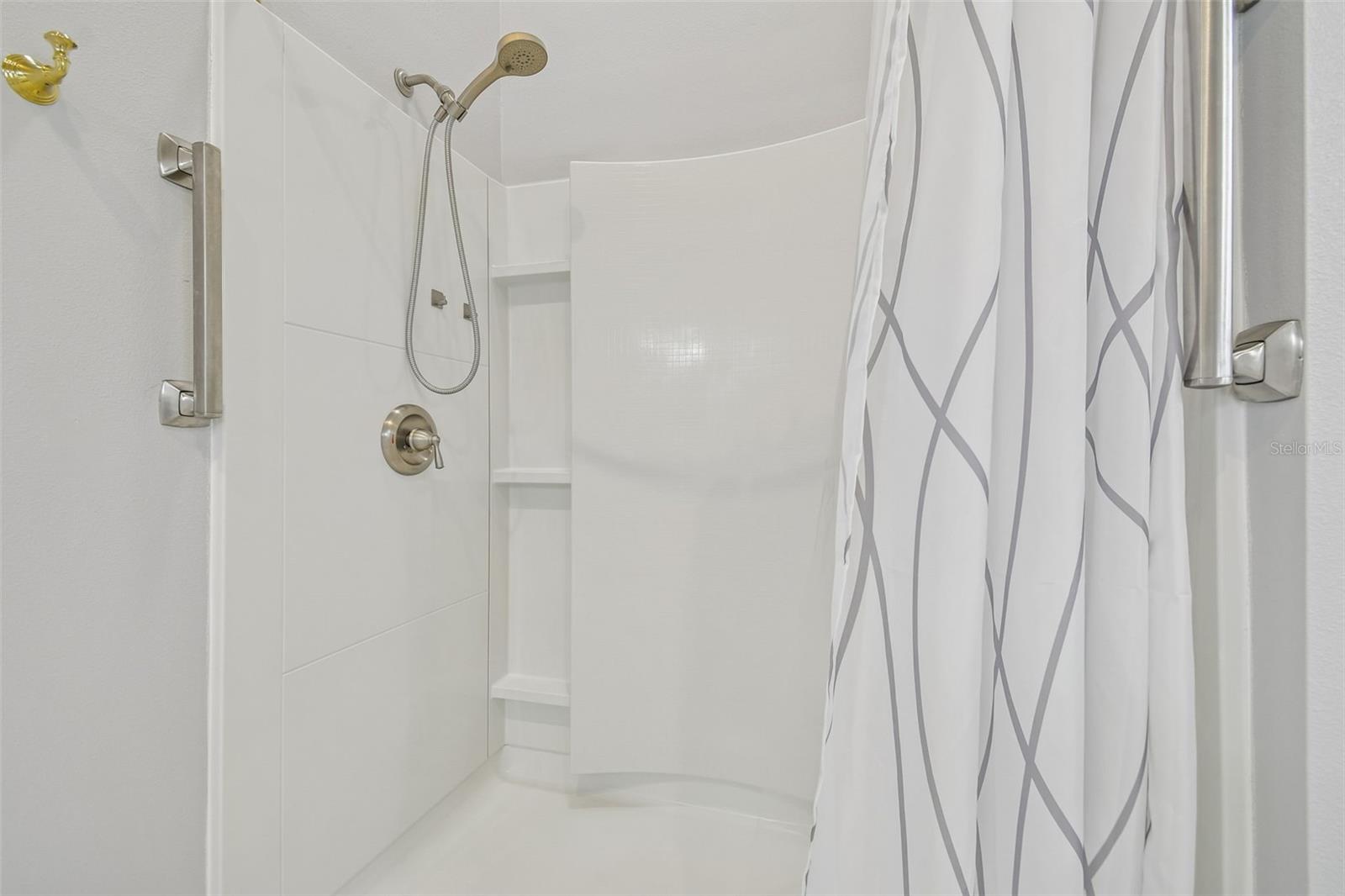 SOUTH COVE PH 2/3 - Residential