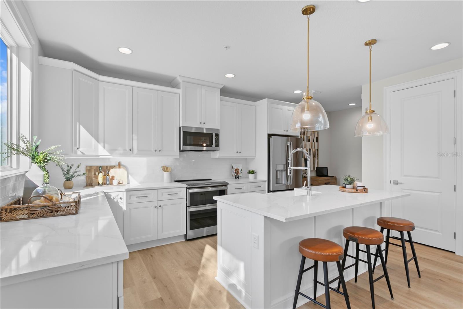 MATTHEW BUNCH TOWNHOMES - Residential