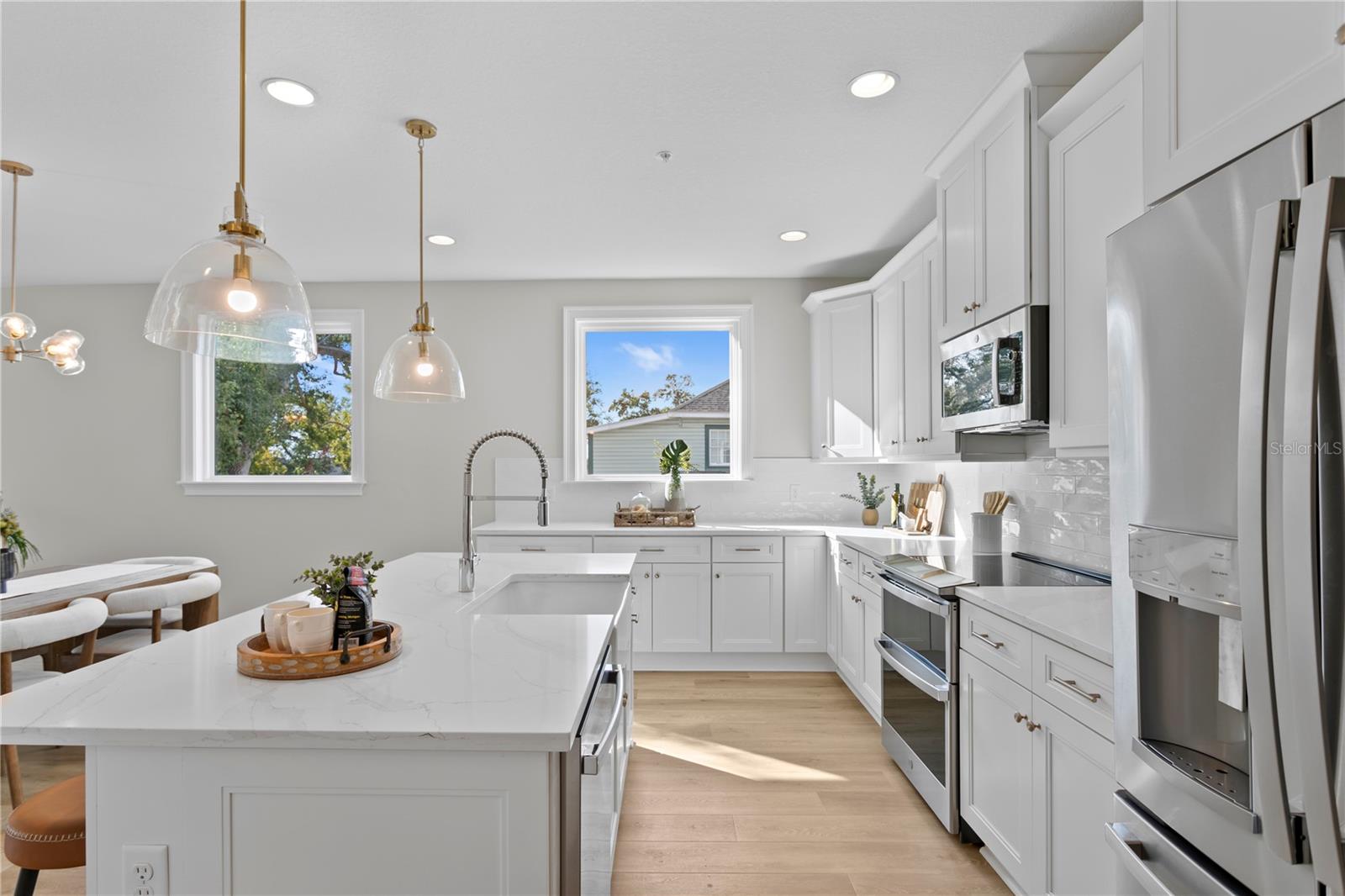 MATTHEW BUNCH TOWNHOMES - Residential