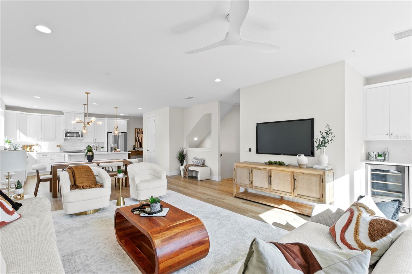 MATTHEW BUNCH TOWNHOMES - Residential
