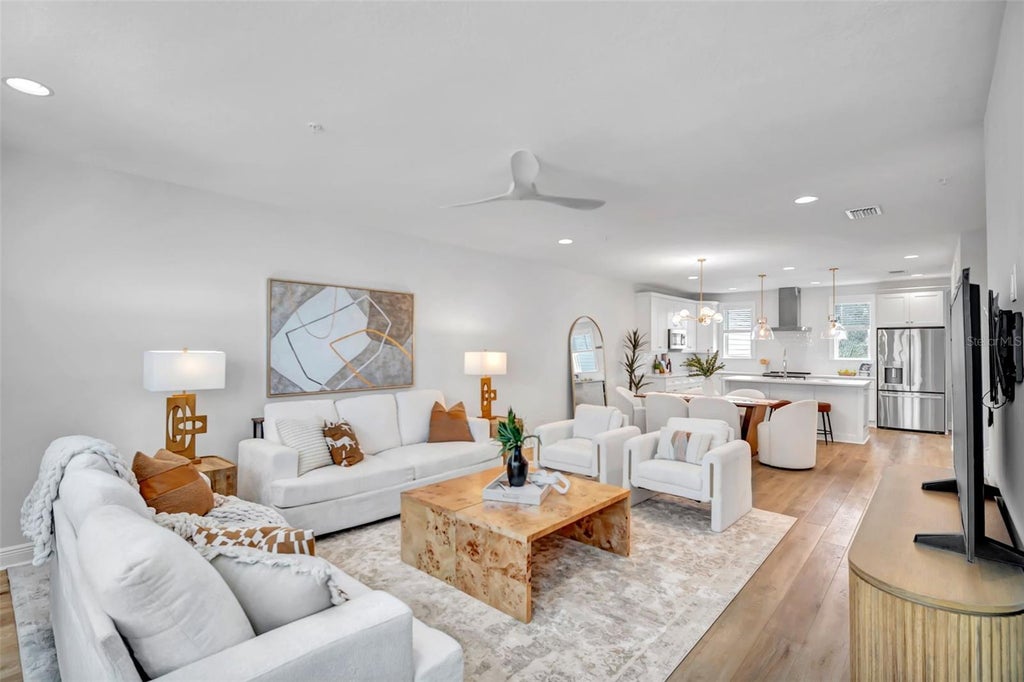 Photo of 208 W Frances Avenue #3, Tampa, FL 33602 (MLS # TB8503947)