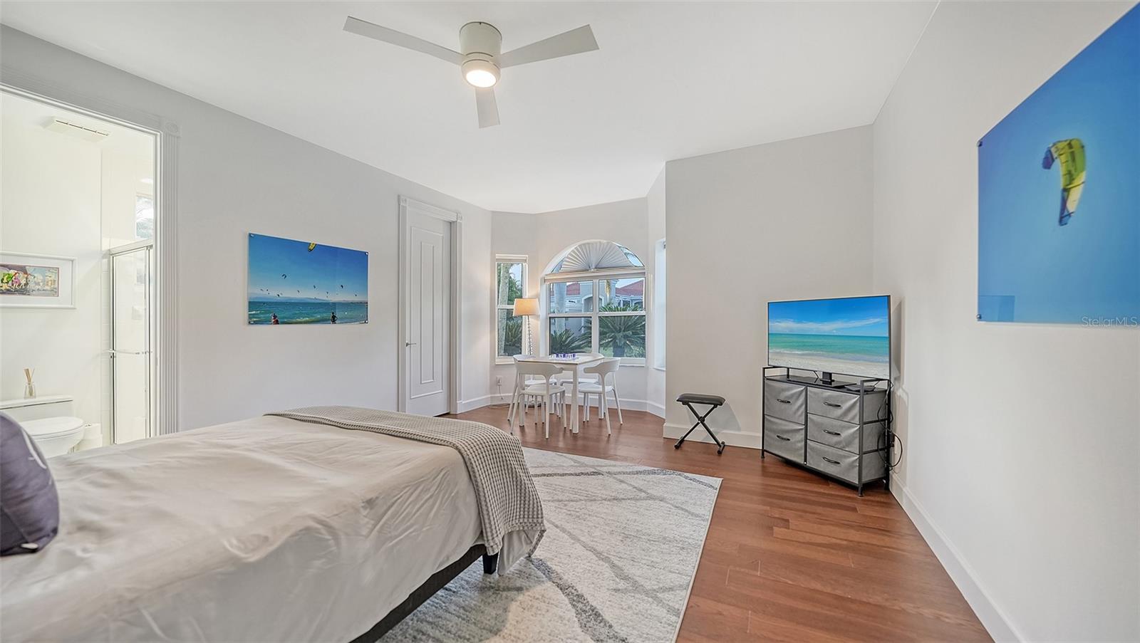 QUEENS HARBOUR - Residential