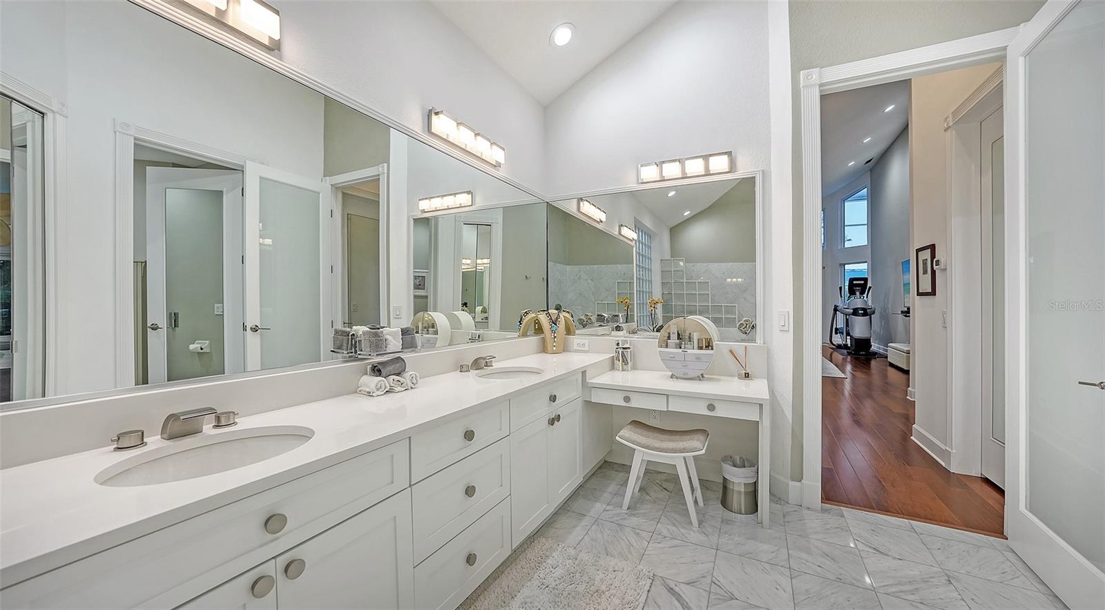 QUEENS HARBOUR - Residential