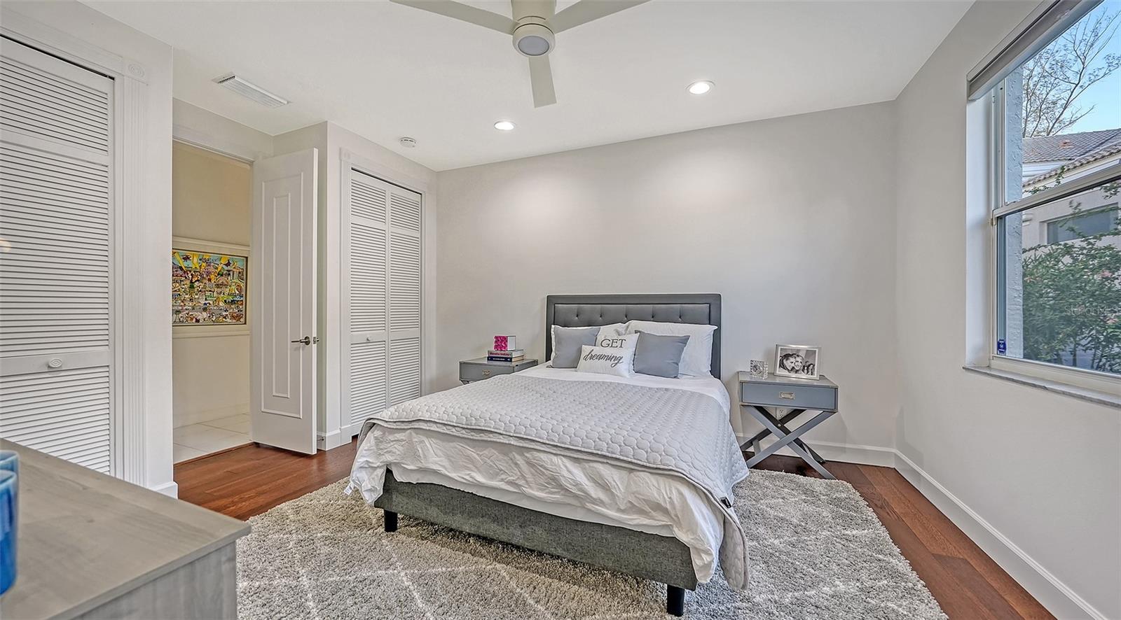 QUEENS HARBOUR - Residential