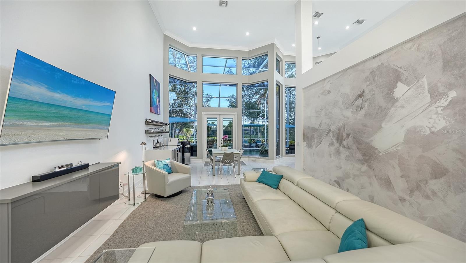 QUEENS HARBOUR - Residential