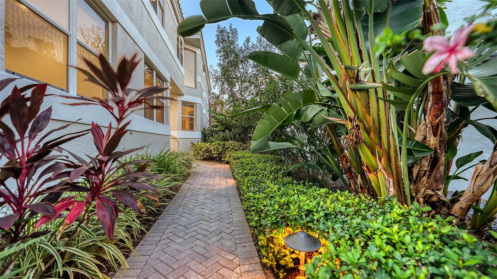 QUEENS HARBOUR - Residential