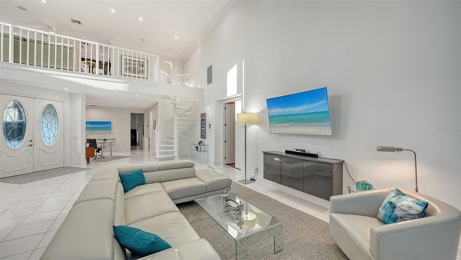 QUEENS HARBOUR - Residential