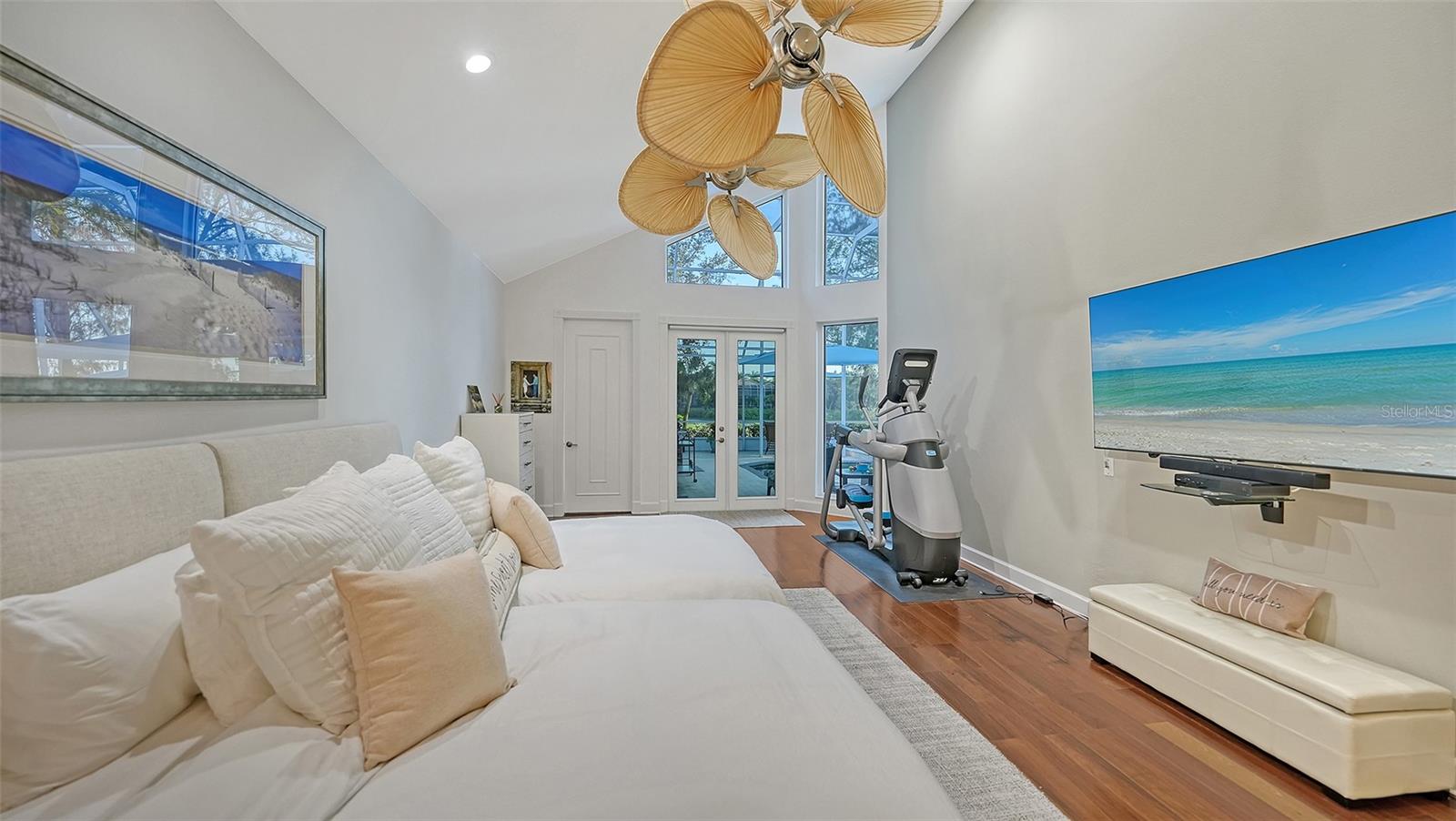 QUEENS HARBOUR - Residential