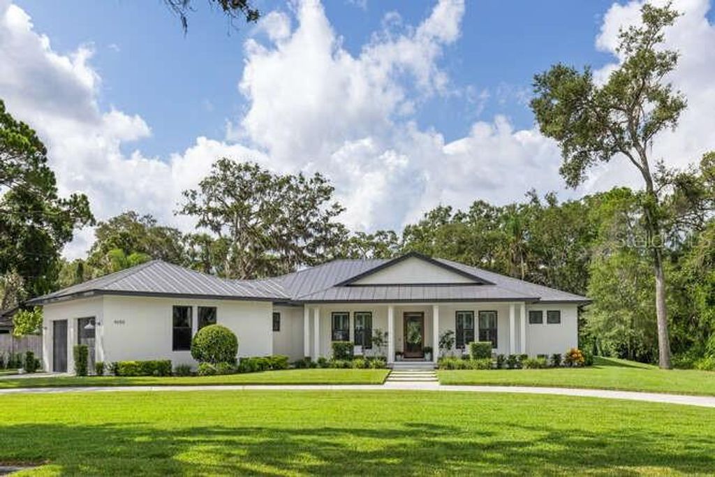 Photo of 4650 10th Street, Sarasota, FL 34232 (MLS # A4689601)