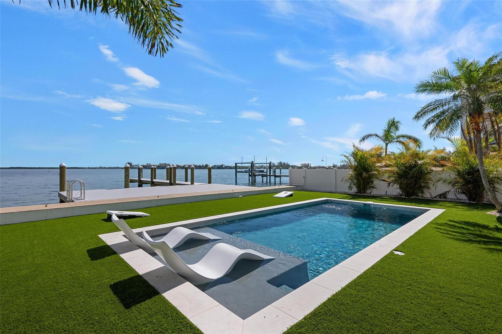 MIRA MAR - Residential