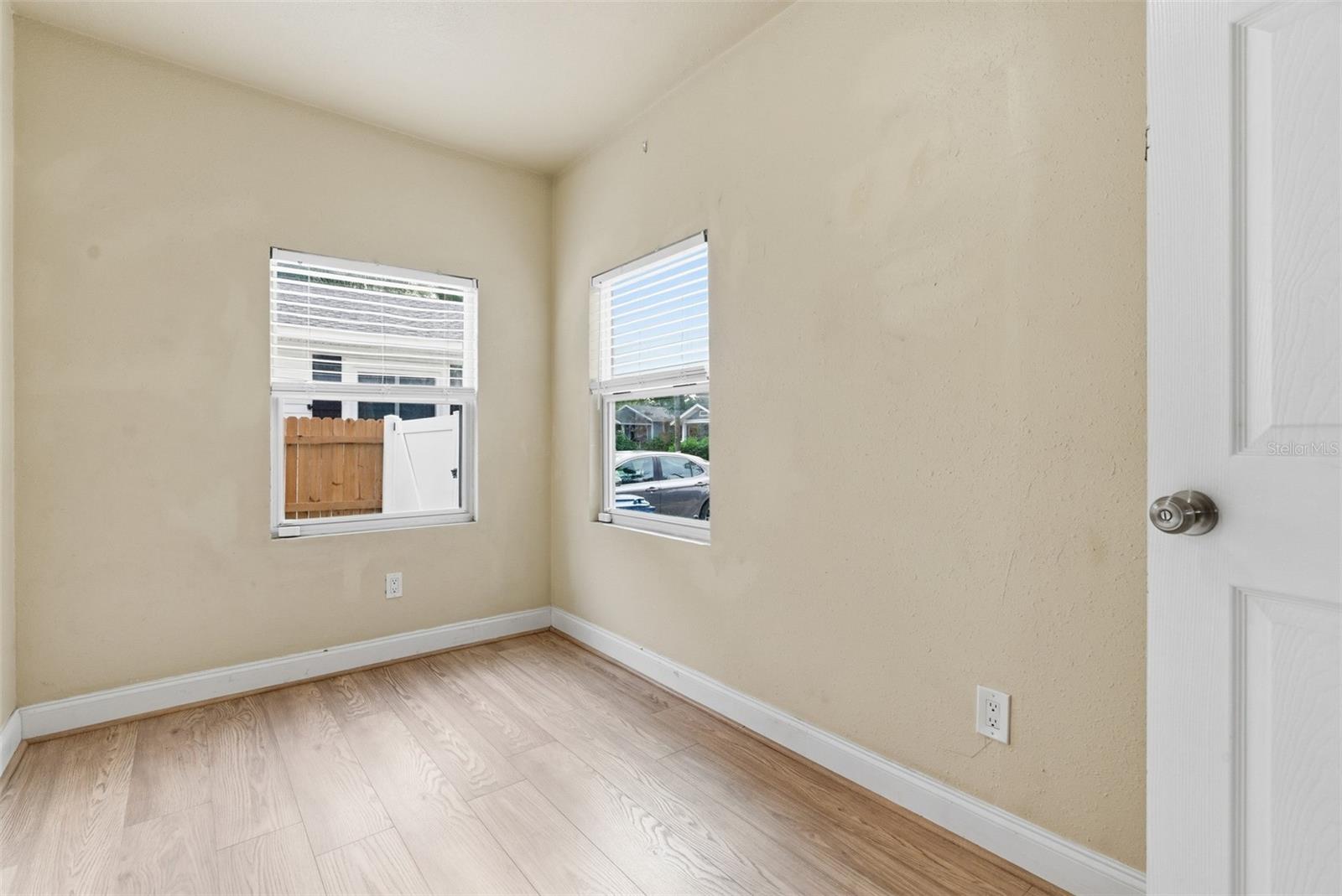 HANKINS VIRGINIA HEIGHTS - Residential Lease