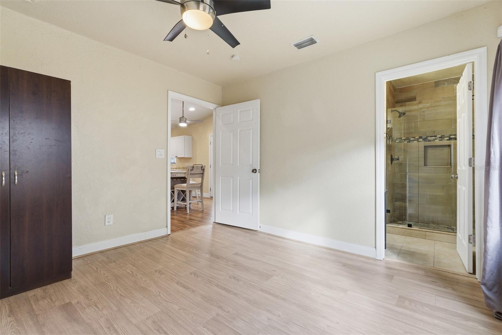 HANKINS VIRGINIA HEIGHTS - Residential Lease