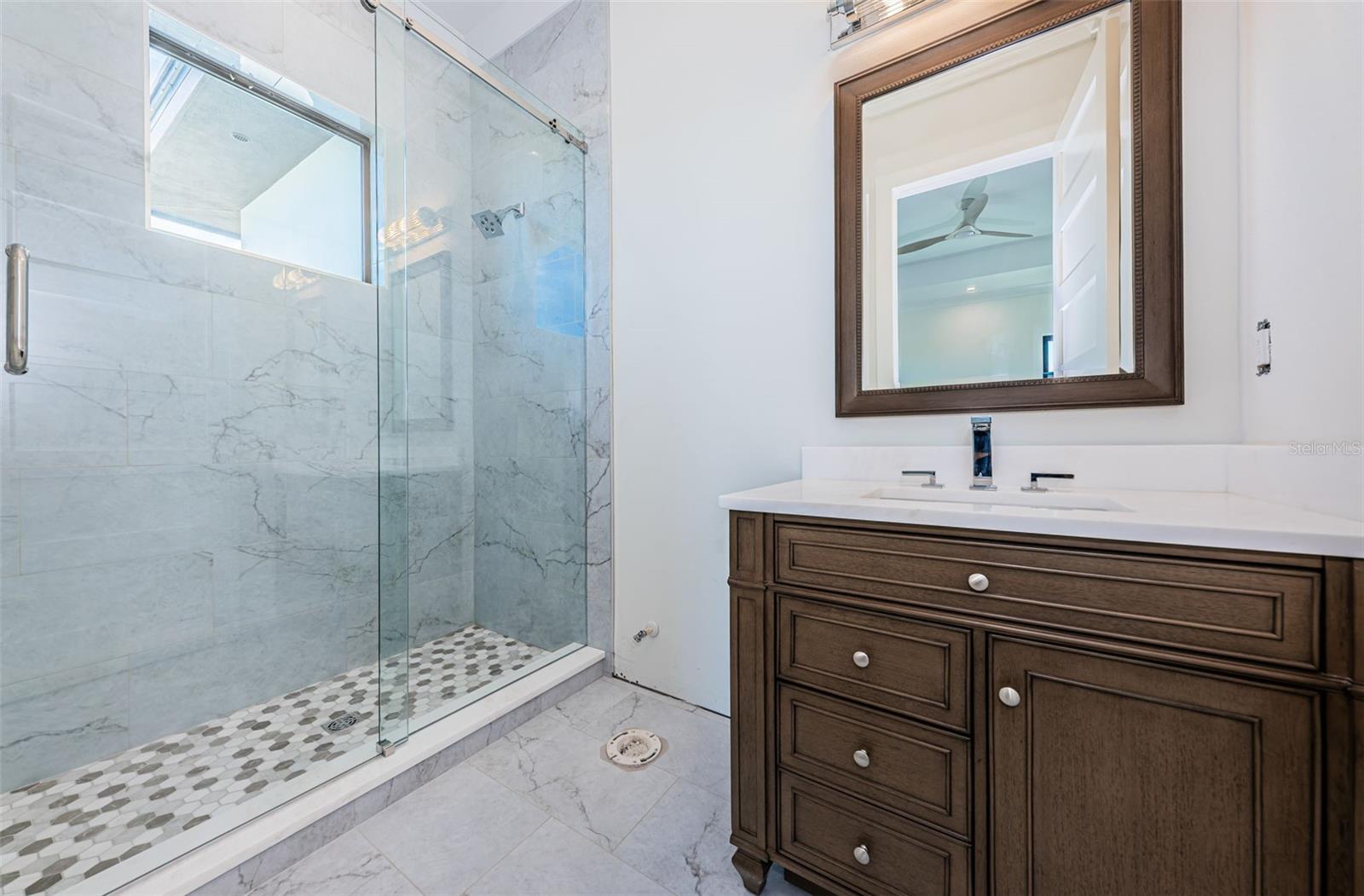 BELLEVUE ESTATES 7TH ADD - Residential