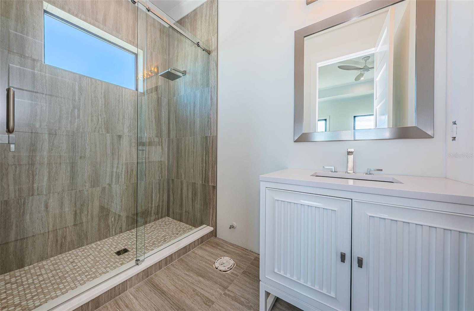 BELLEVUE ESTATES 7TH ADD - Residential