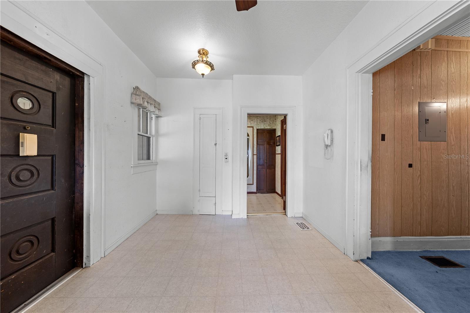 PINECREST - Residential