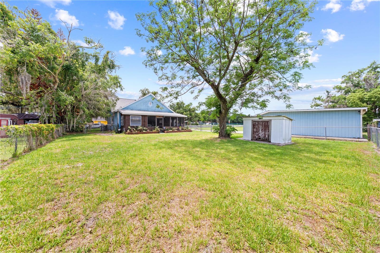 PINECREST - Residential