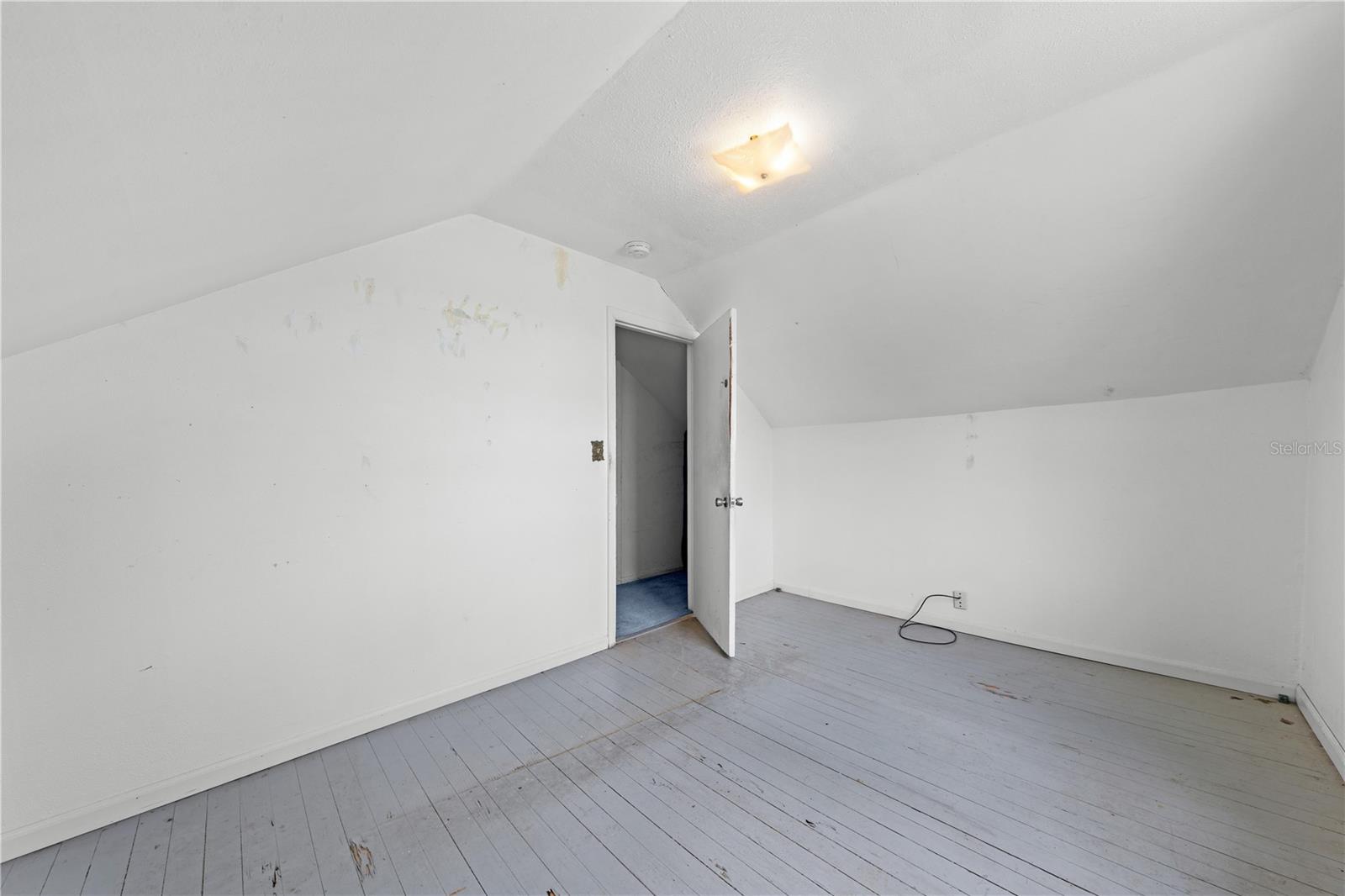 PINECREST - Residential