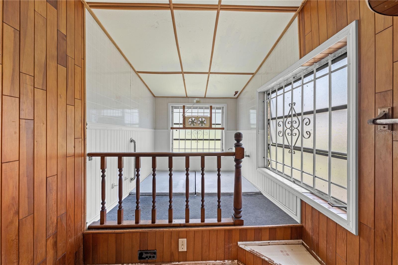 PINECREST - Residential