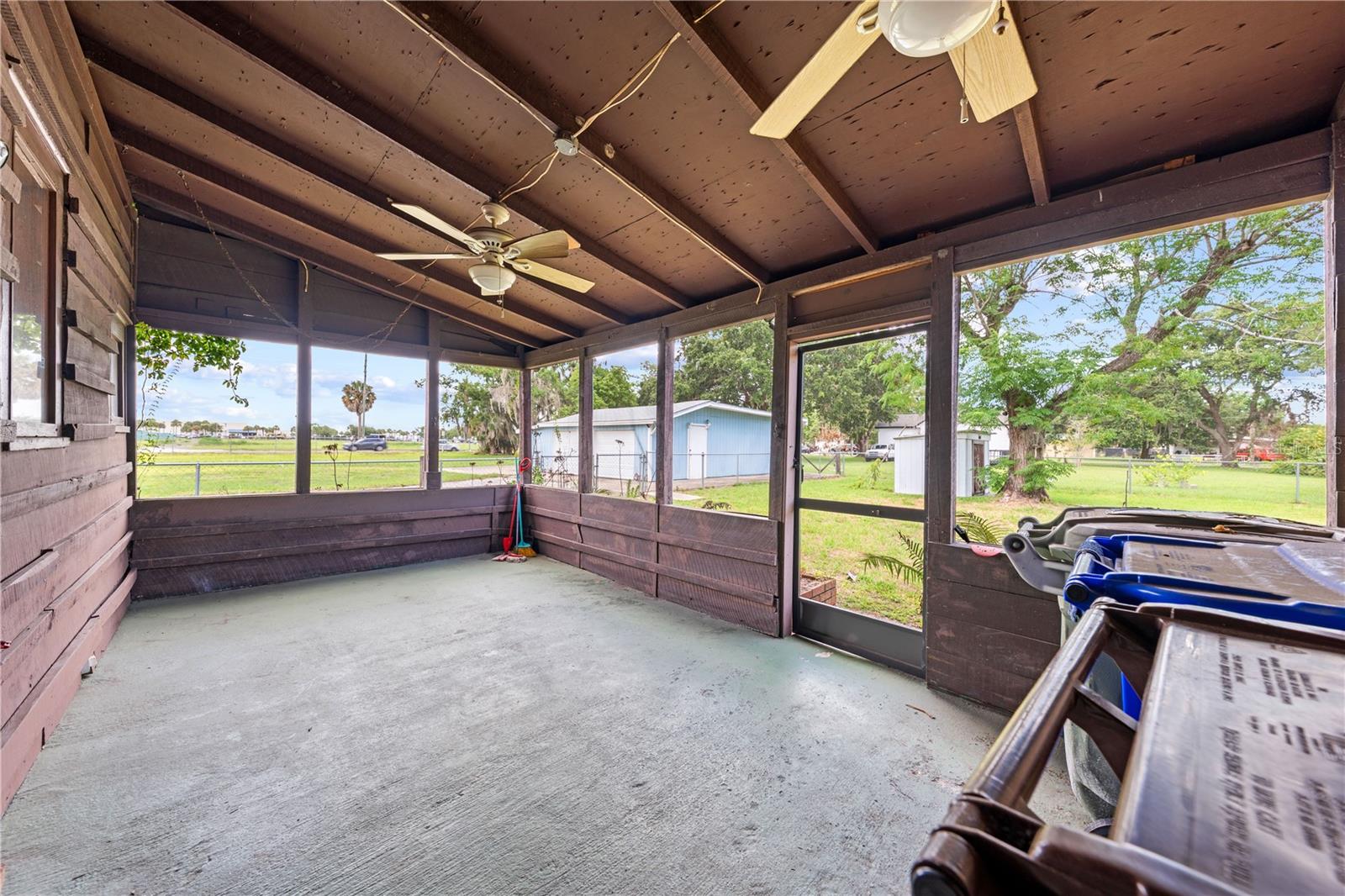 PINECREST - Residential