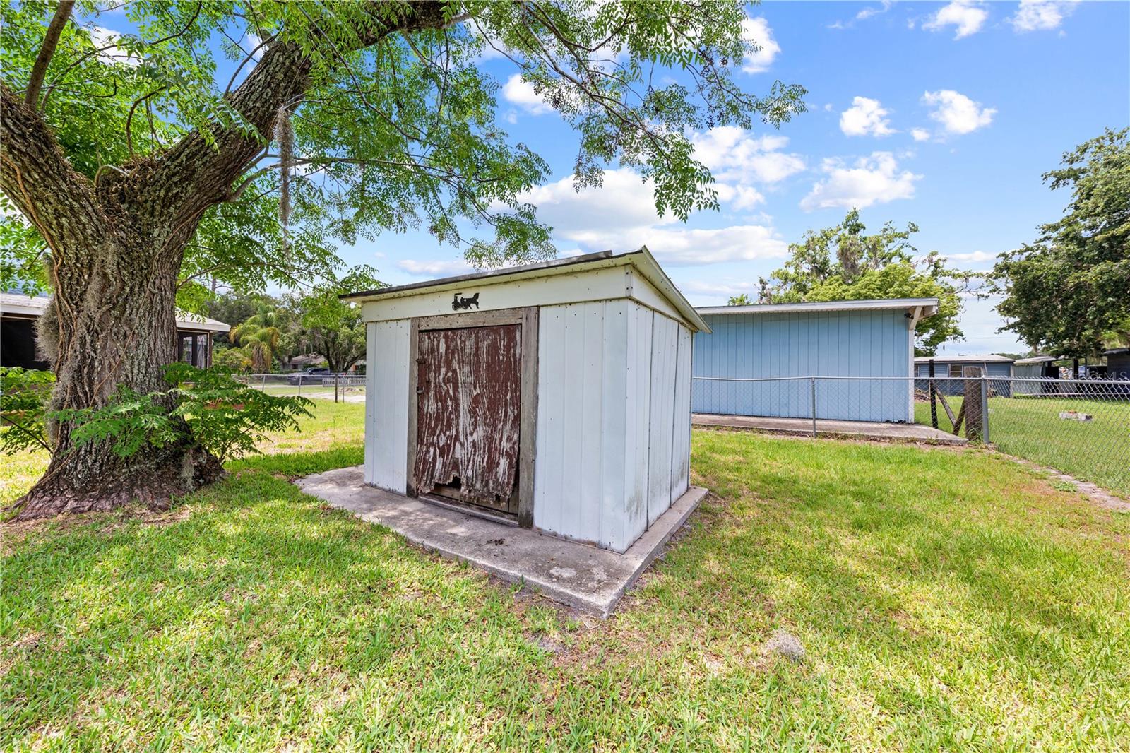 PINECREST - Residential