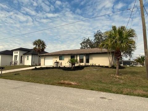 A home in PORT CHARLOTTE