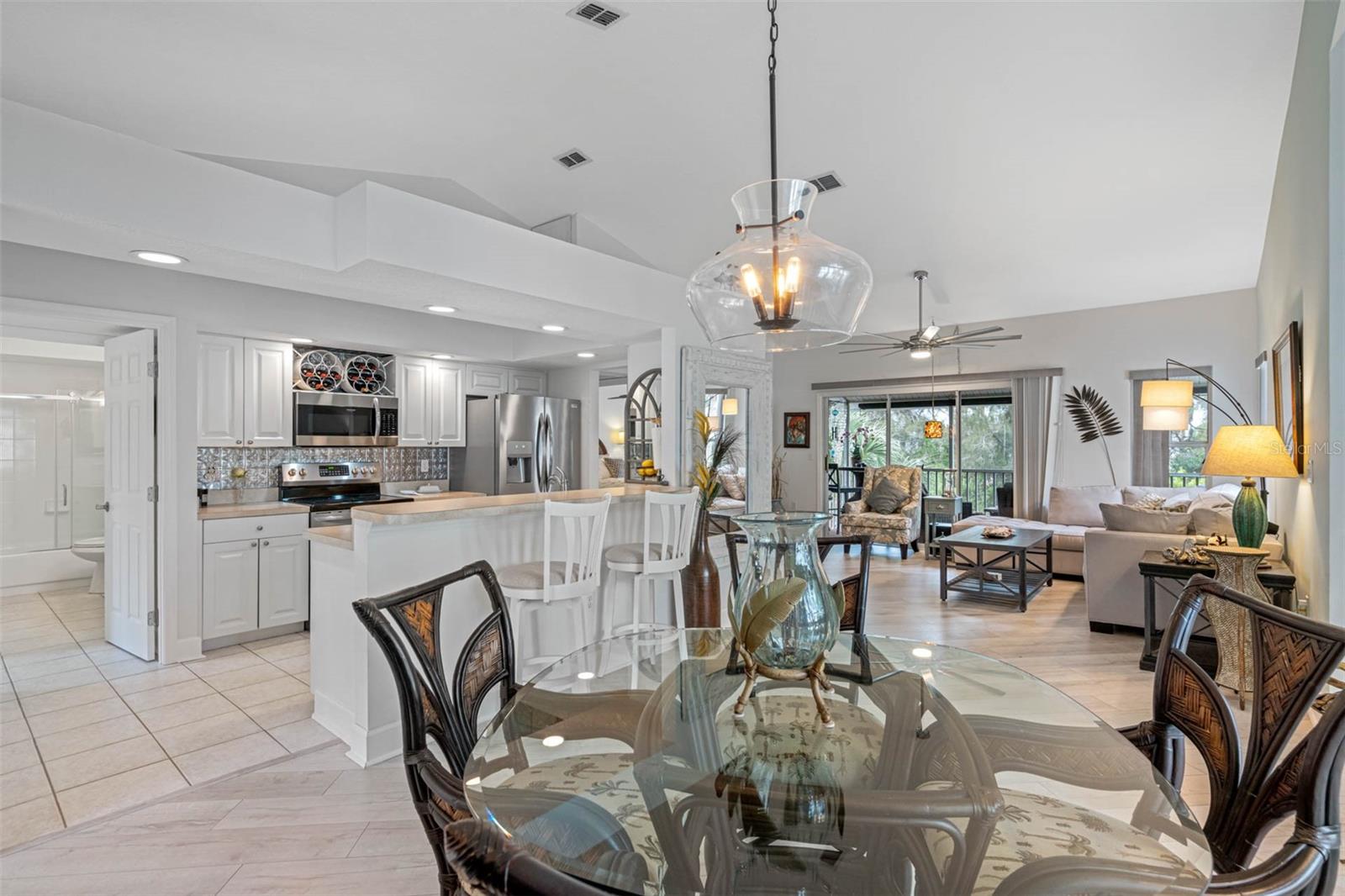 INDIAN TRACE - Residential