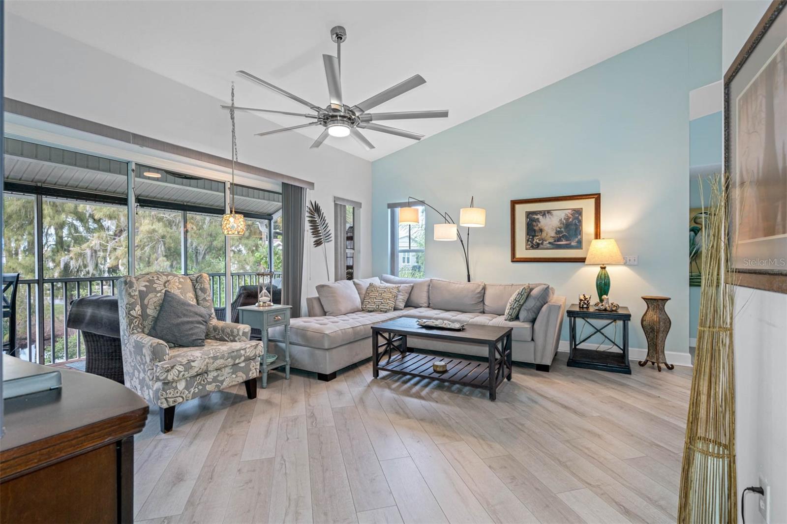 INDIAN TRACE - Residential