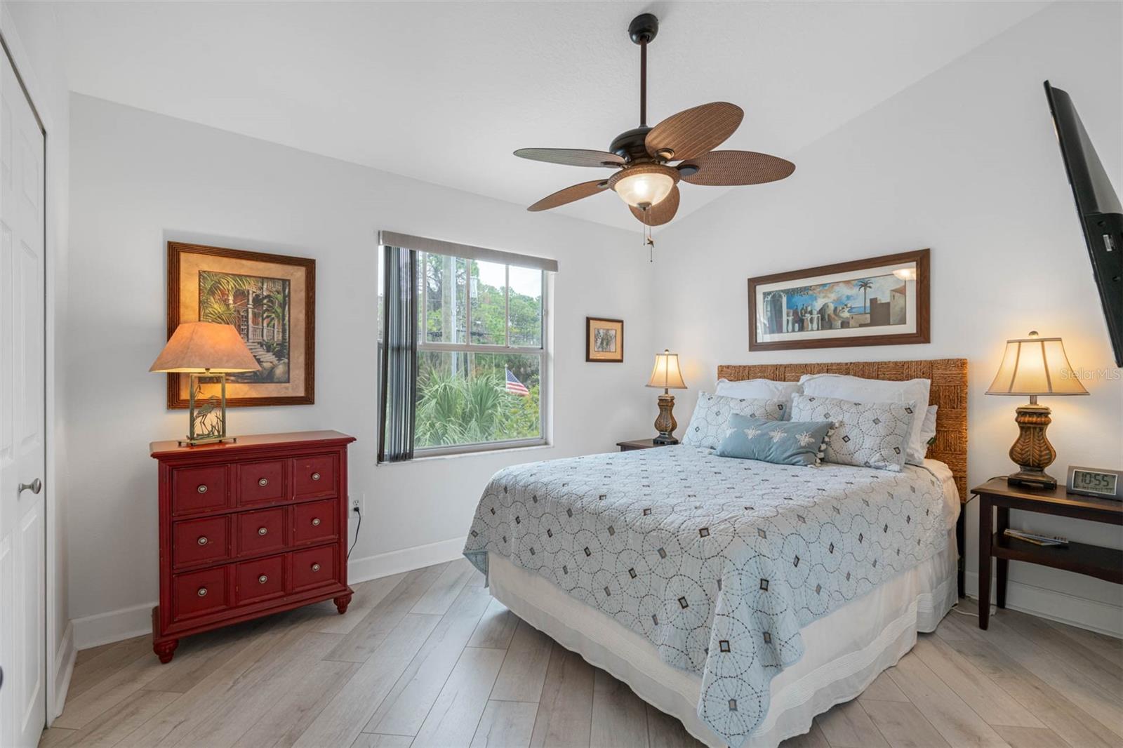 INDIAN TRACE - Residential