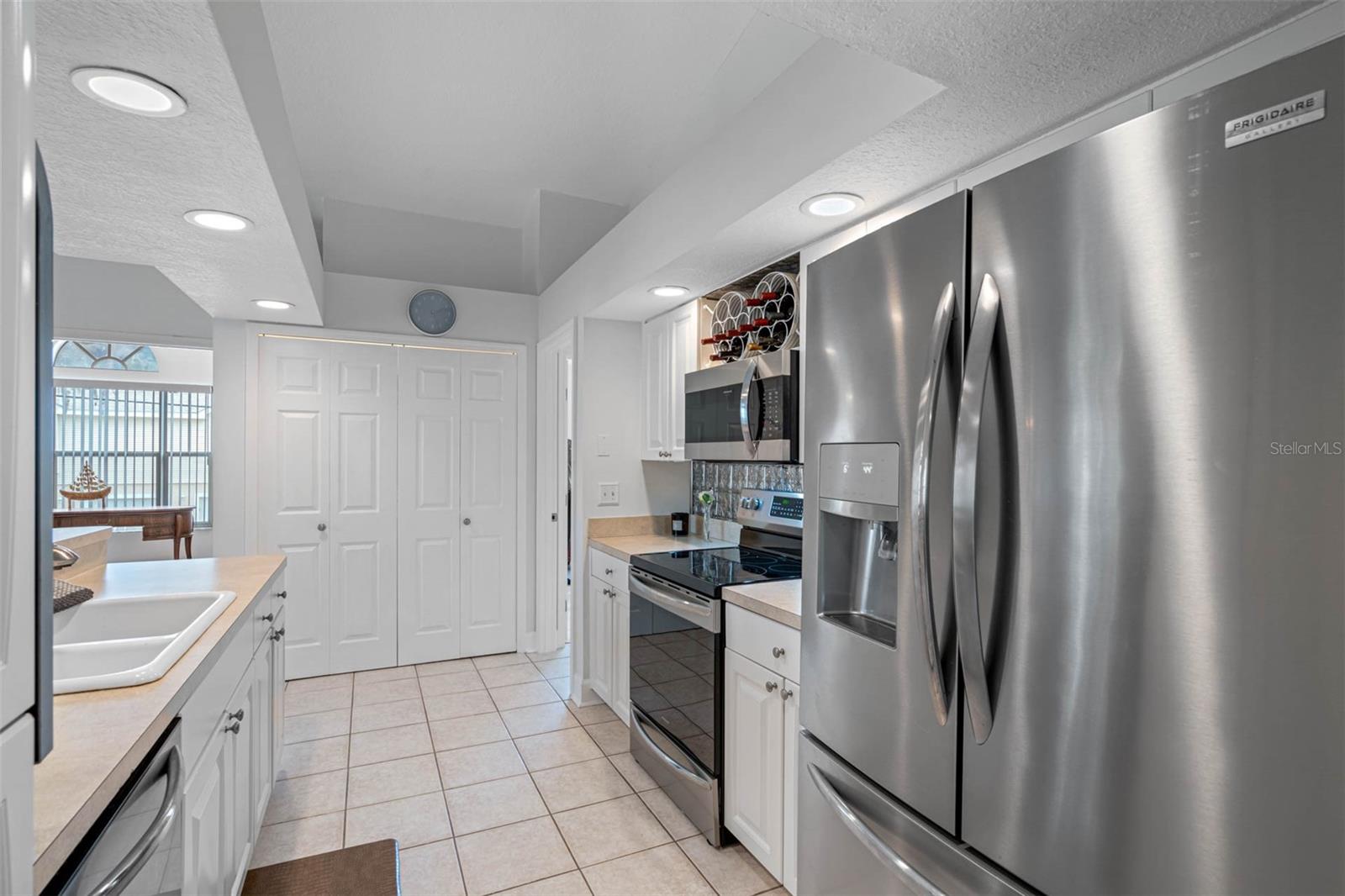 INDIAN TRACE - Residential