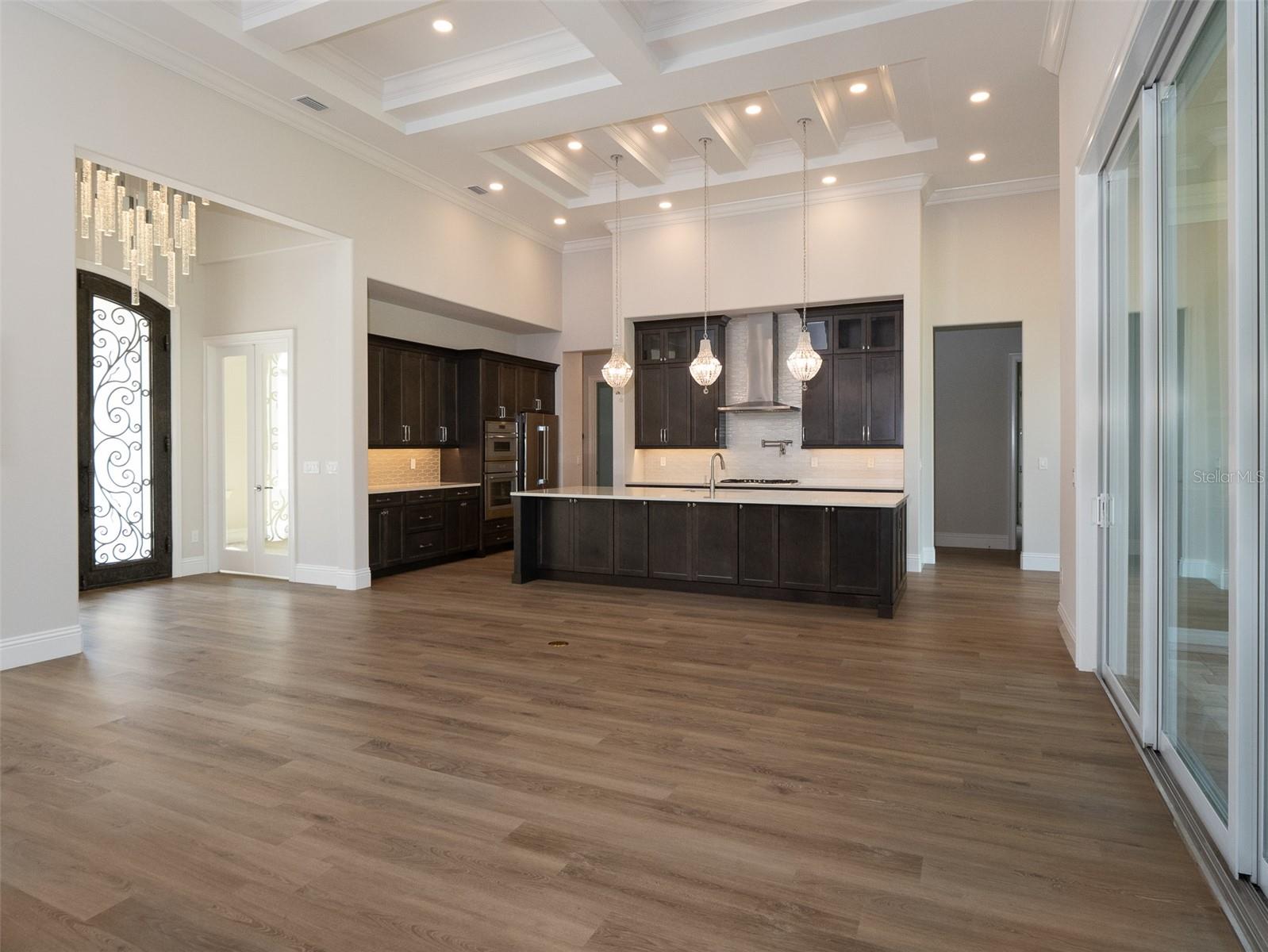 7647 NW 33RD PLACE