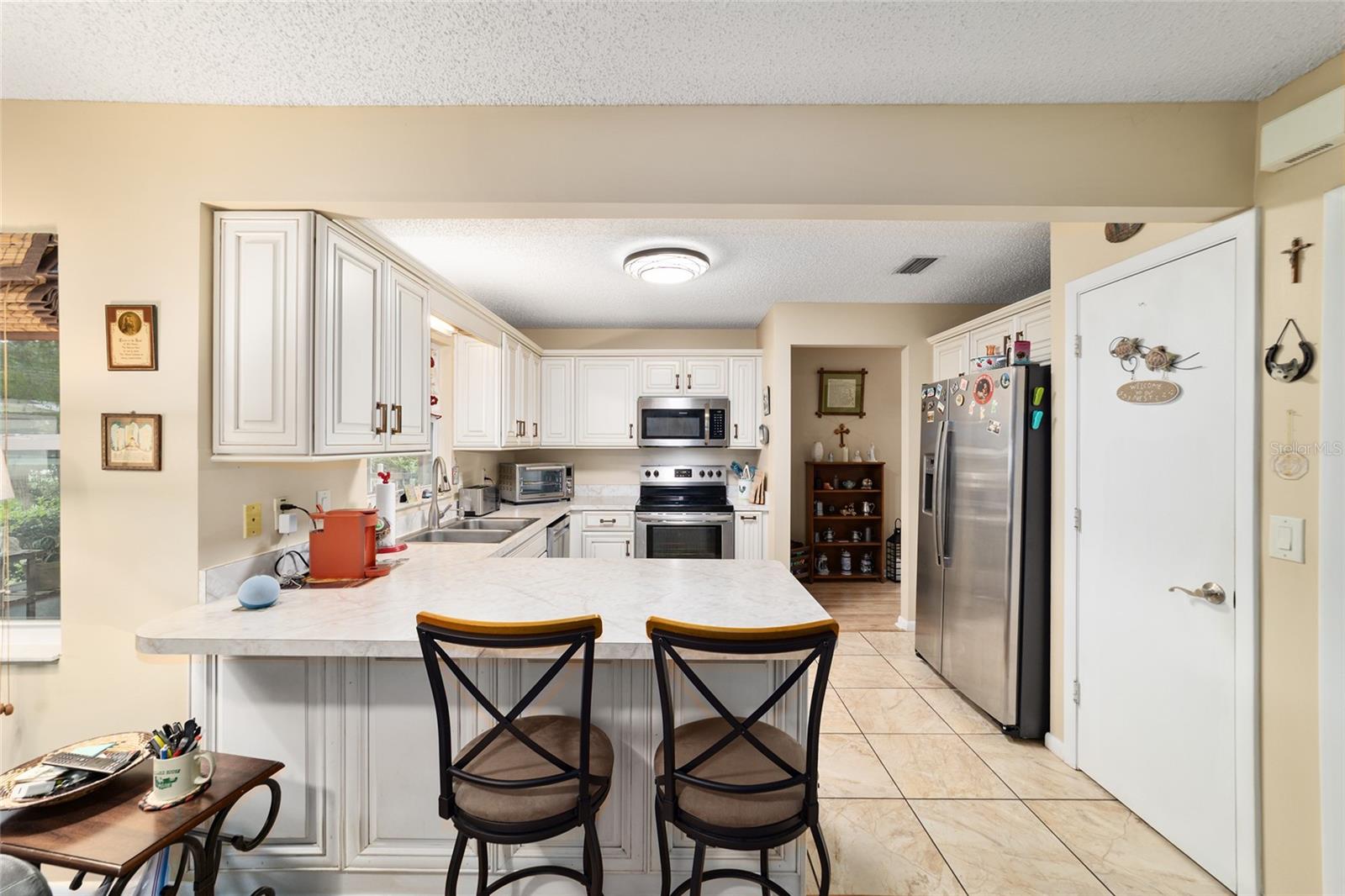 ON TOP OF THE WORLD - Residential