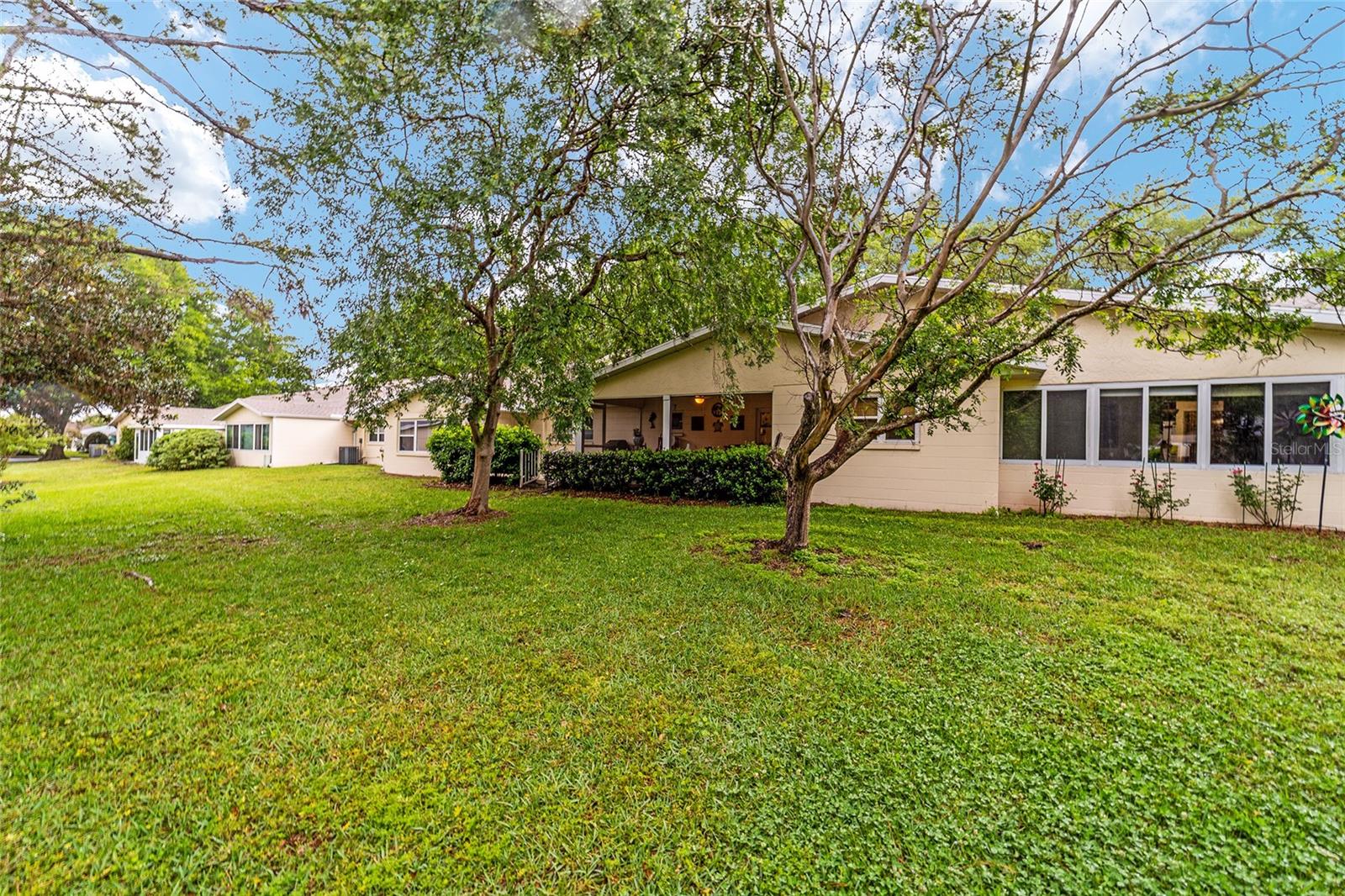 ON TOP OF THE WORLD - Residential