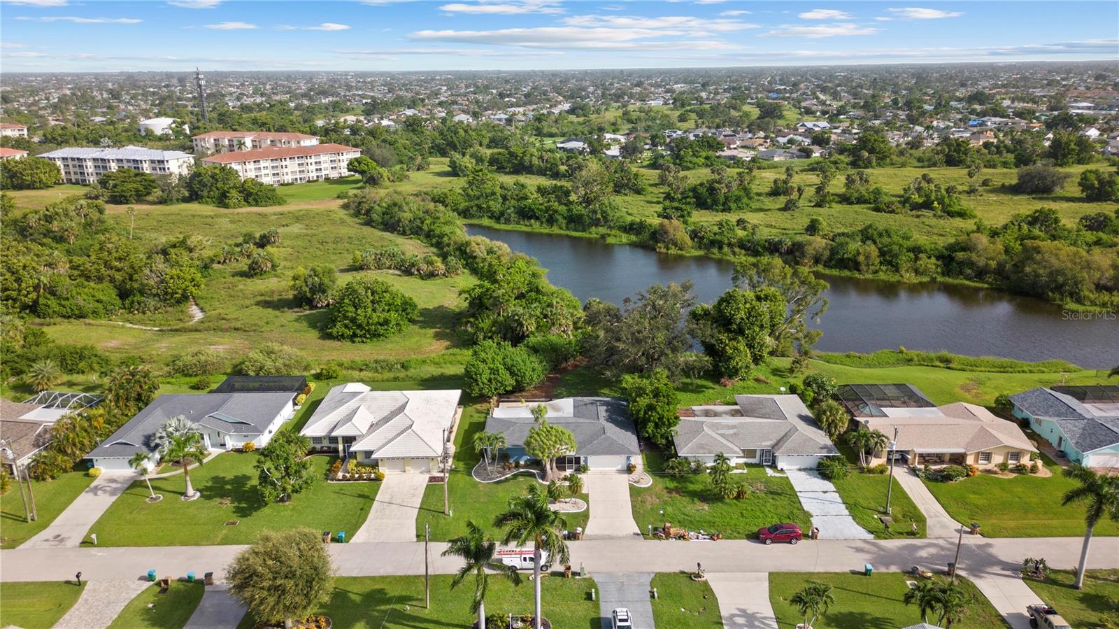 CAPE CORAL - Residential