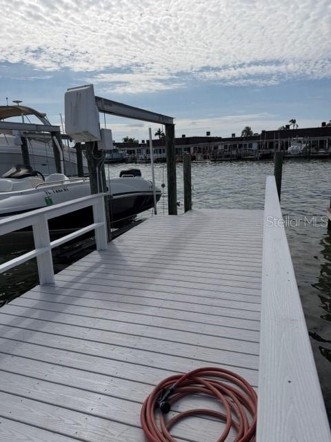 BOCA CIEGA POINT EAST - Residential