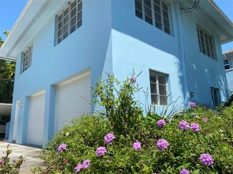 Photo of 1800 Pass A Grille Way #5, St Pete Beach, FL 33706 (MLS # TB8358073)