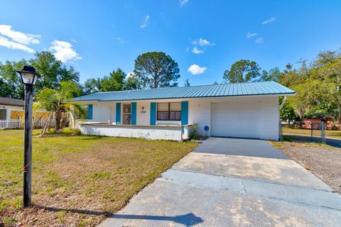 Photo of 2214 Danforth Avenue, Deltona, FL 32738 (MLS # V4942319)