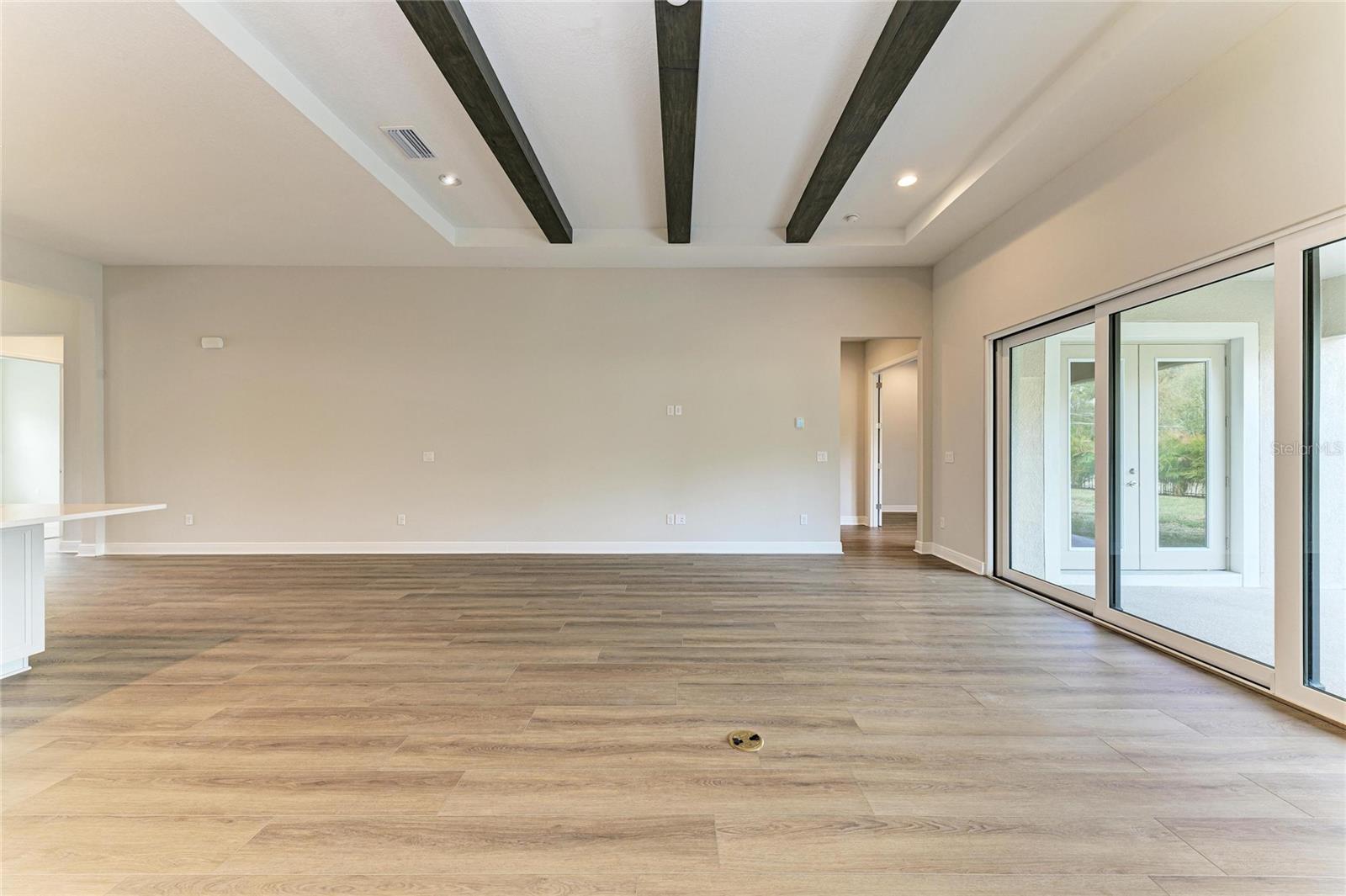 CRESTWOOD ESTATES - Residential