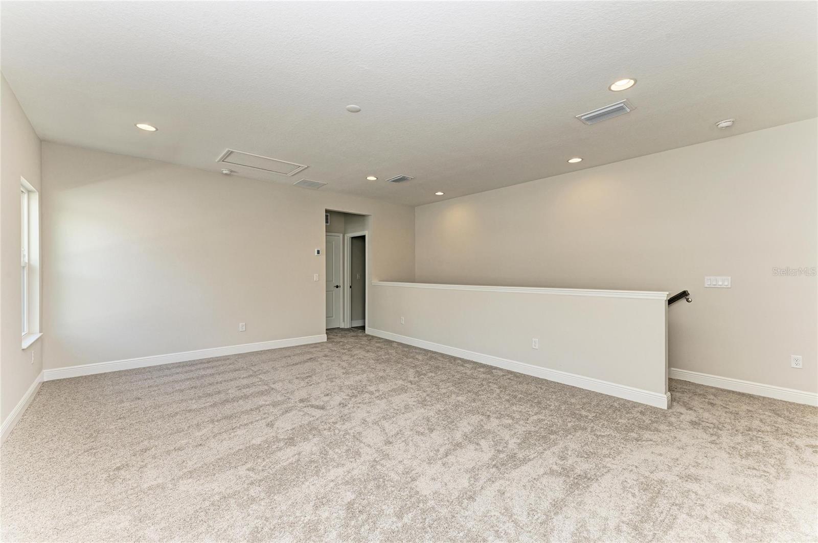 CRESTWOOD ESTATES - Residential