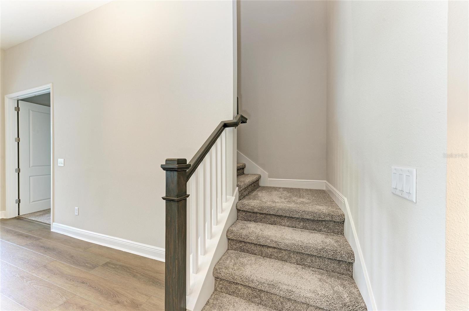 CRESTWOOD ESTATES - Residential