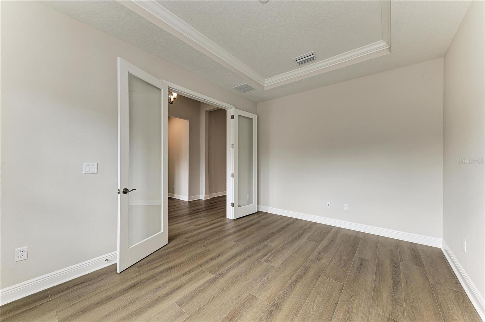 CRESTWOOD ESTATES - Residential