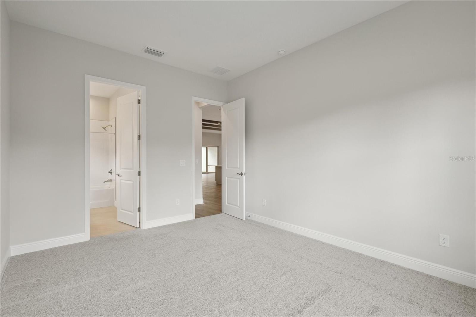 CRESTWOOD ESTATES - Residential