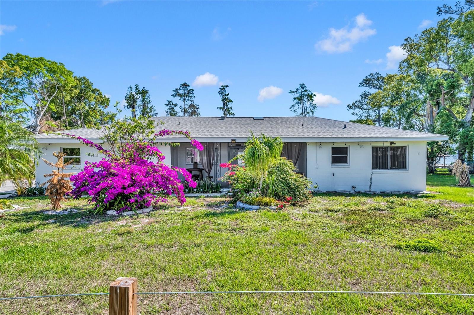 7420 LAKE WILLIS DRIVE