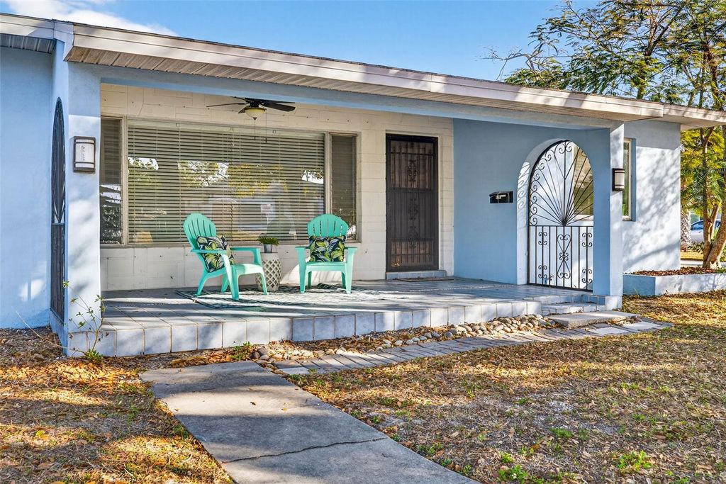Photo of 6701 Burlington Avenue N, St Petersburg, FL 33710 (MLS # TB8467047)