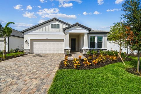 Photo of 17217 Savory Mist Circle, Lakewood Ranch, FL 34211 (MLS # R4909836)
