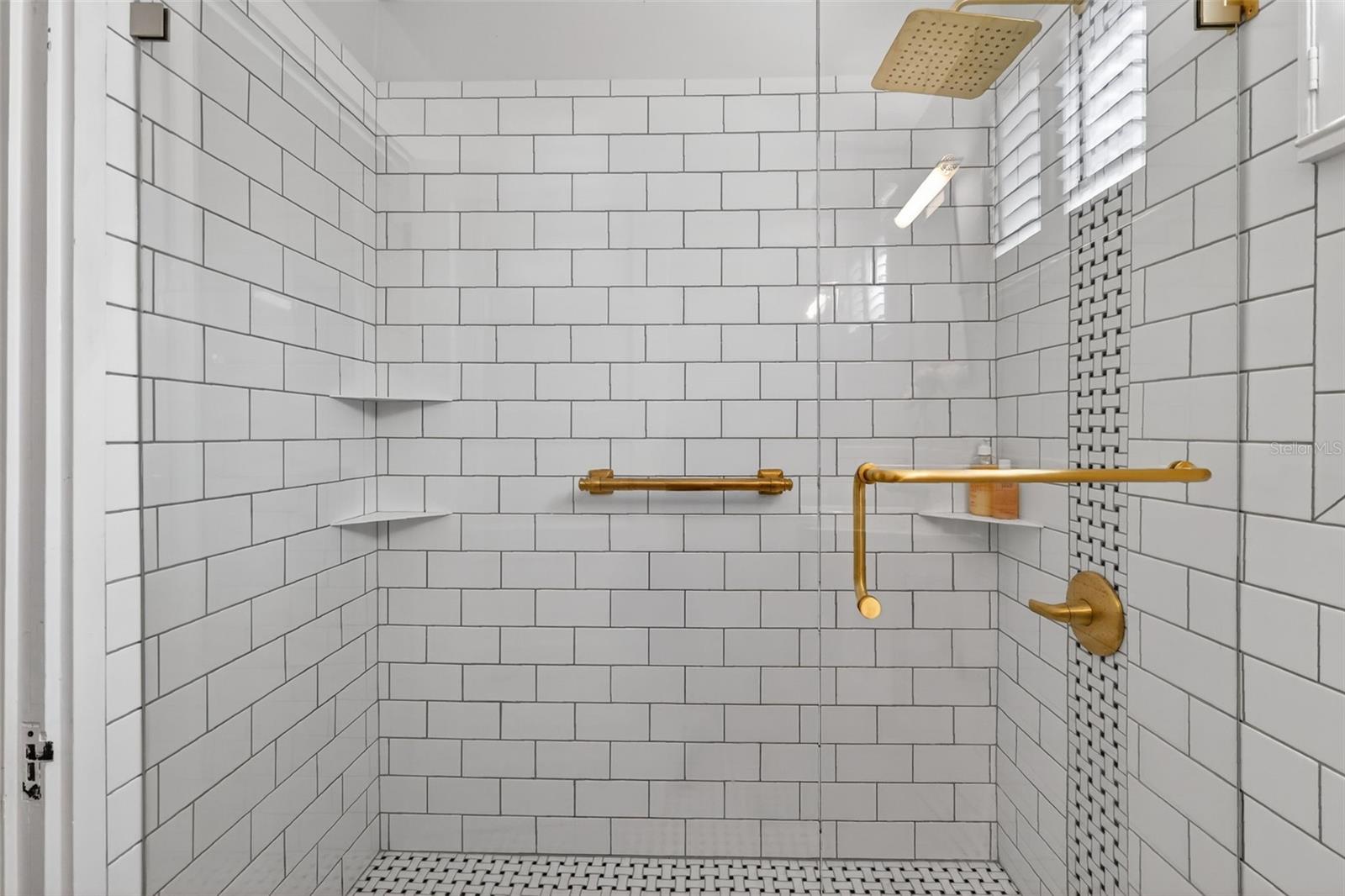 MOUNT DORA - Residential