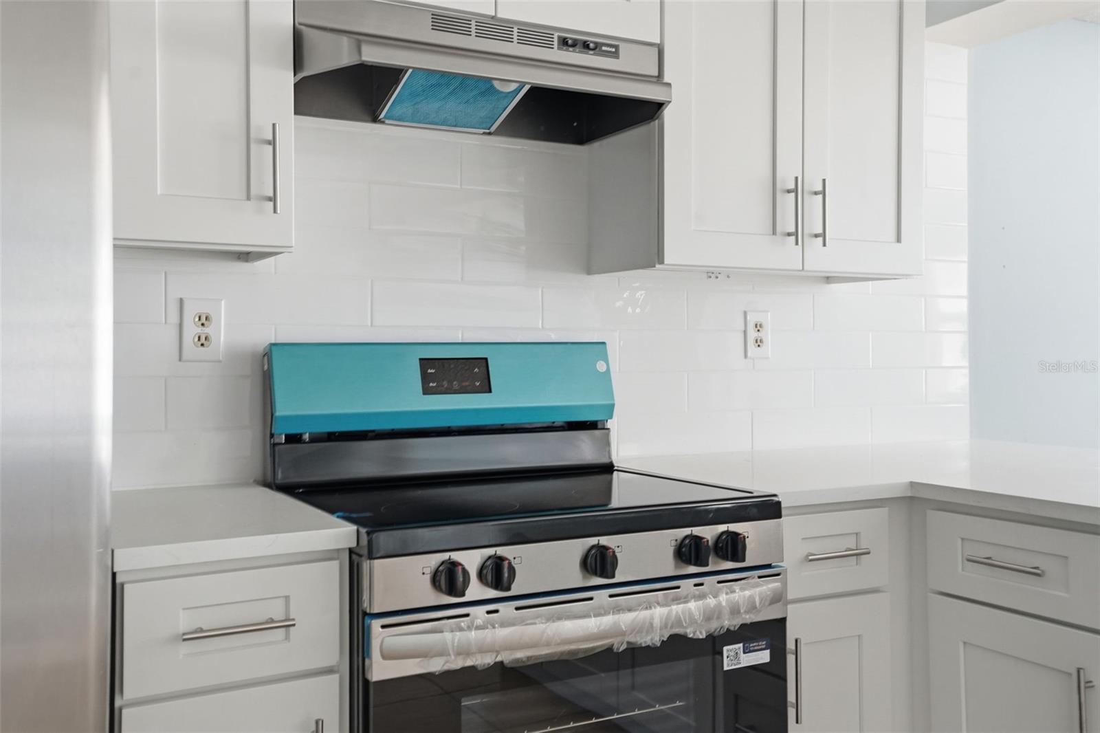 EMBASSY HILLS - Residential