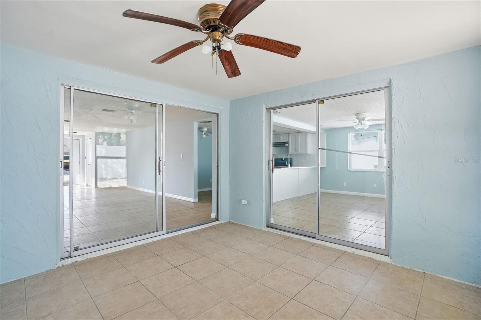 EMBASSY HILLS - Residential