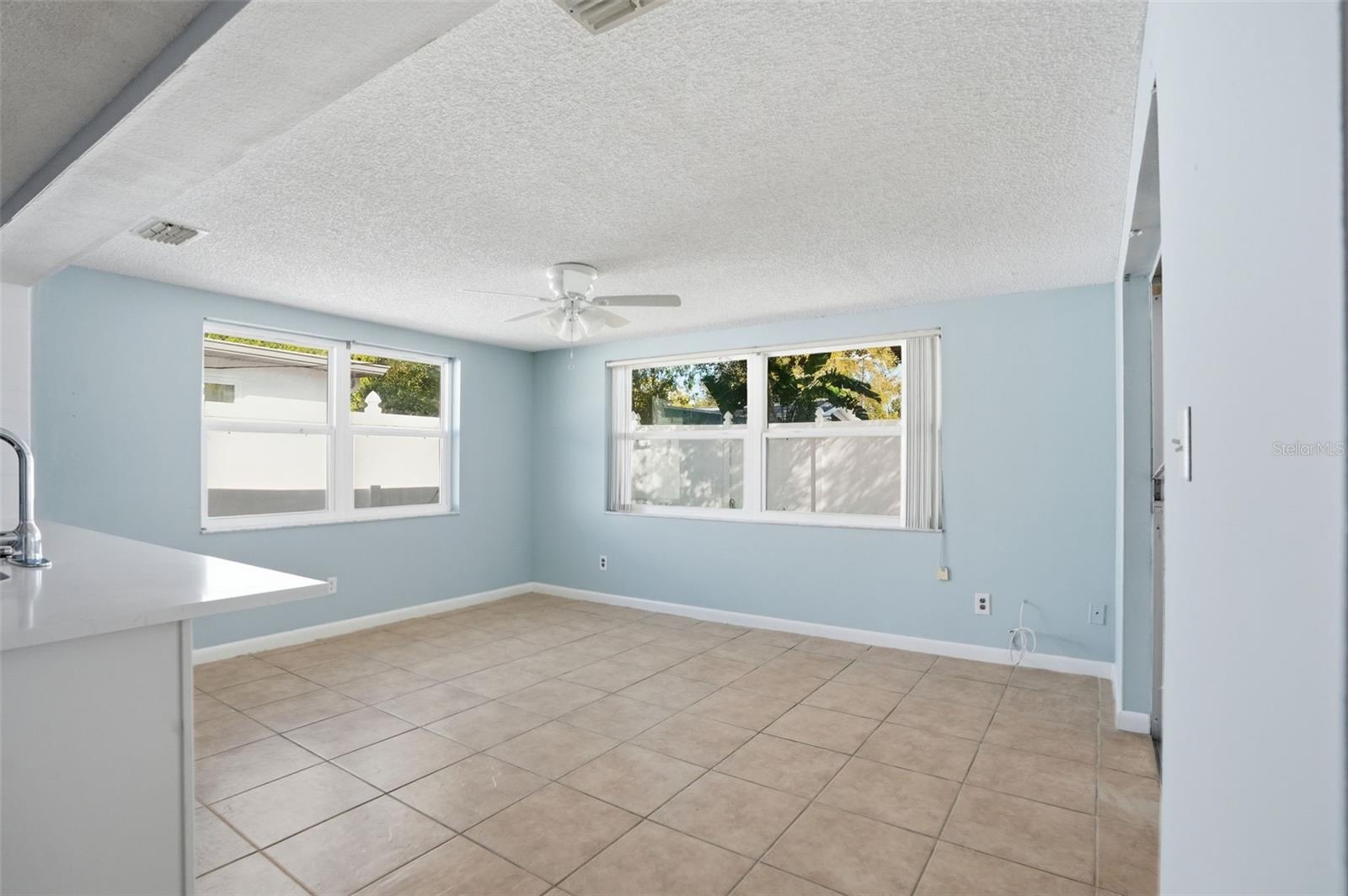 EMBASSY HILLS - Residential