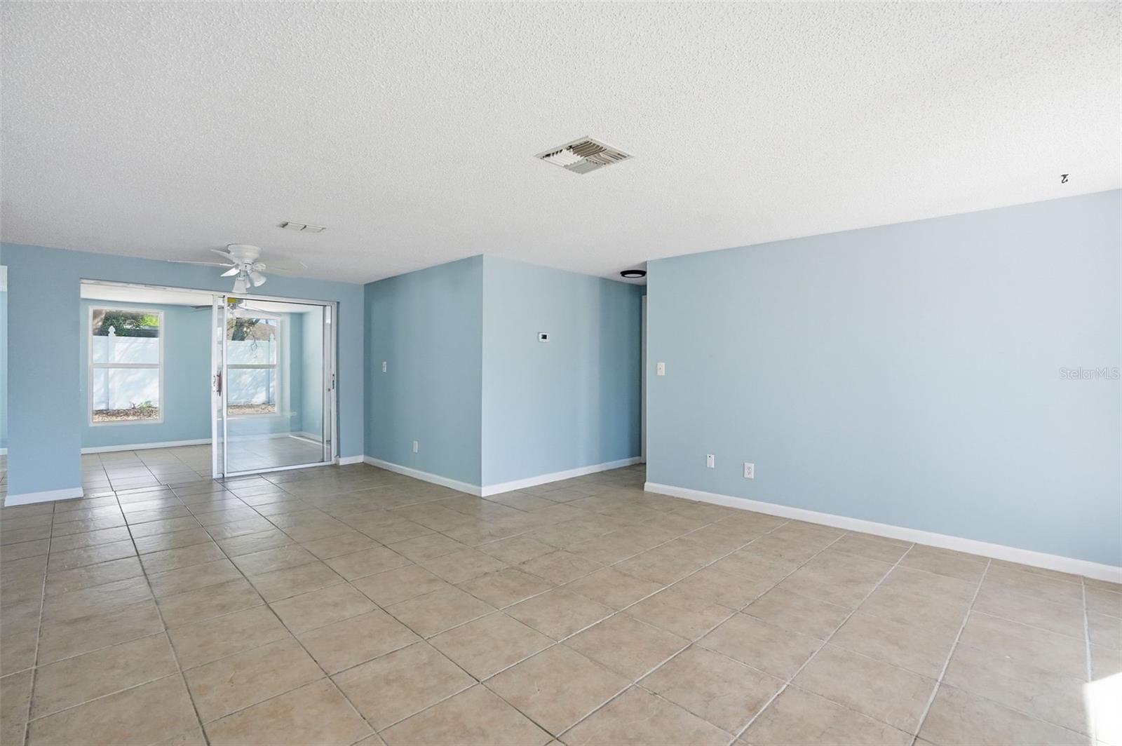 EMBASSY HILLS - Residential