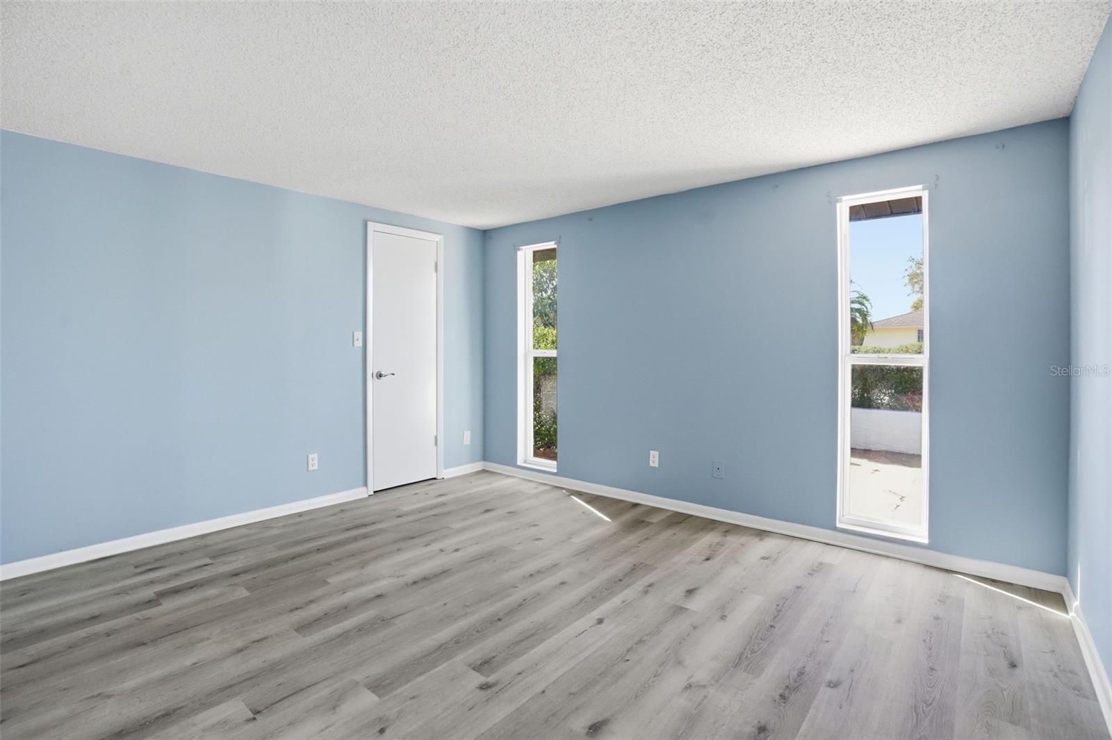 EMBASSY HILLS - Residential